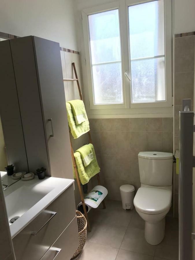 Appartement De Charme En Plein Coeur Du Centre Ville De Compiegne Luaran gambar