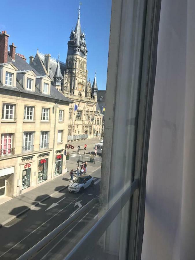 Appartement De Charme En Plein Coeur Du Centre Ville De Compiegne Luaran gambar